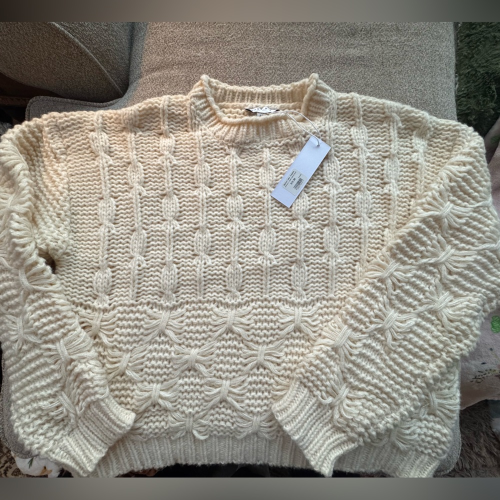 G.I.L.I. Cream Textured Turtleneck Sweater